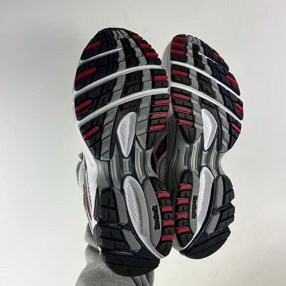 New Reebok white silver red premier road plus VI running sneakers mens size 7