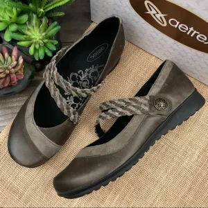 NIB Aetrex Ada Comfort Leather Mary Jane Shoes 38