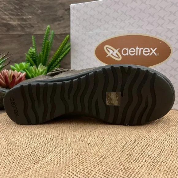 NIB Aetrex Ada Comfort Leather Mary Jane Shoes 38