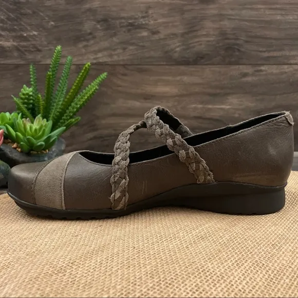 NIB Aetrex Ada Comfort Leather Mary Jane Shoes 38
