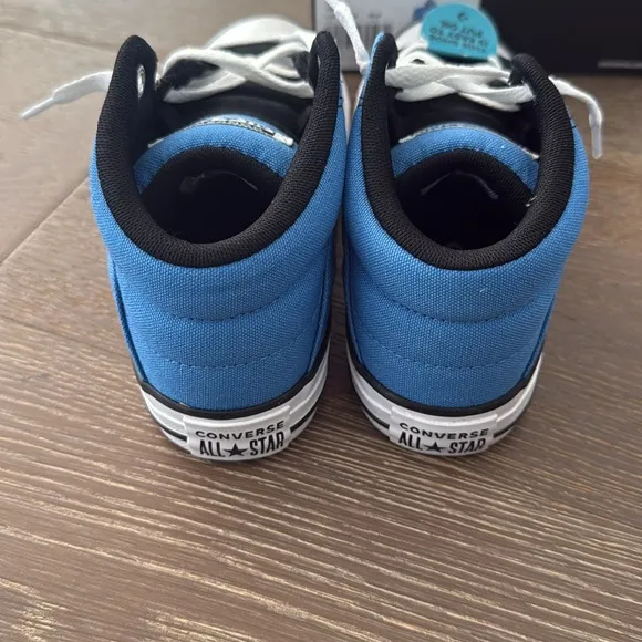 NIB! CONVERSE CTAS Axel mid top blue slushy/ black / white shoes. Youth size 2.