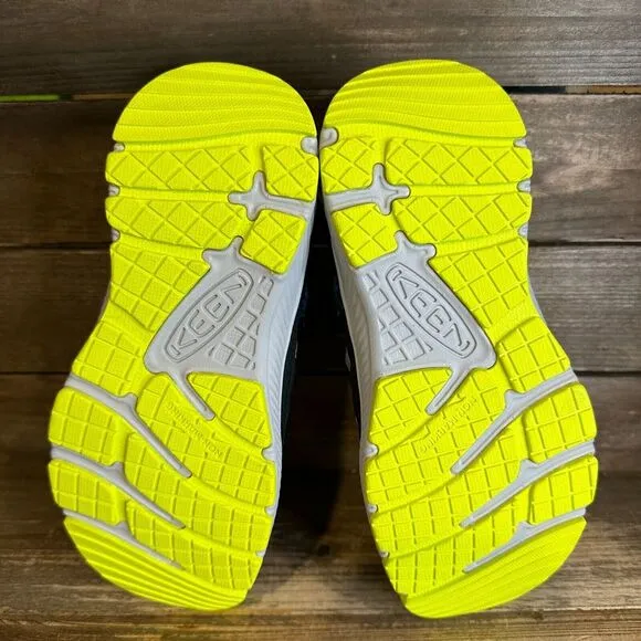 NIB New Big Kids Keen Motozoa Gray‎ Outdoor Water Hiking Shoes Sandals Size 1 Y