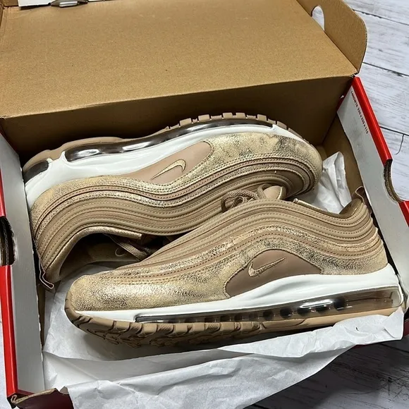 *NIB Nike Air Max 97 Gold Sneakers Tennis Shoes