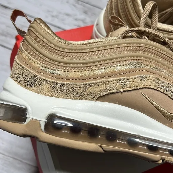 *NIB Nike Air Max 97 Gold Sneakers Tennis Shoes