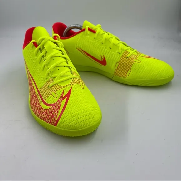 NIB! 🥾 Nike Womens Vapor 14 Club IC Volt Indoor Court Soccer Shoes - Size 12.5