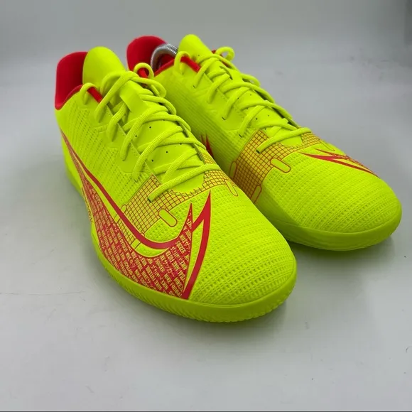 NIB! 🥾 Nike Womens Vapor 14 Club IC Volt Indoor Court Soccer Shoes - Size 12.5