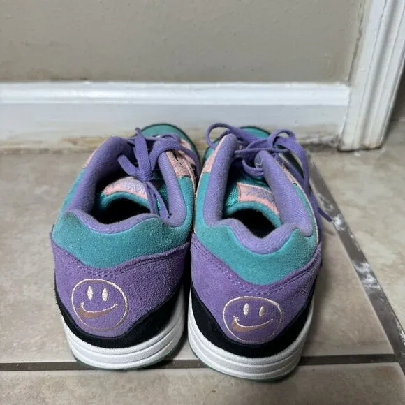 NICE Nike Air Max 1 Have A Nike Day Men's 9.5 Athletic Shoes Sneakers