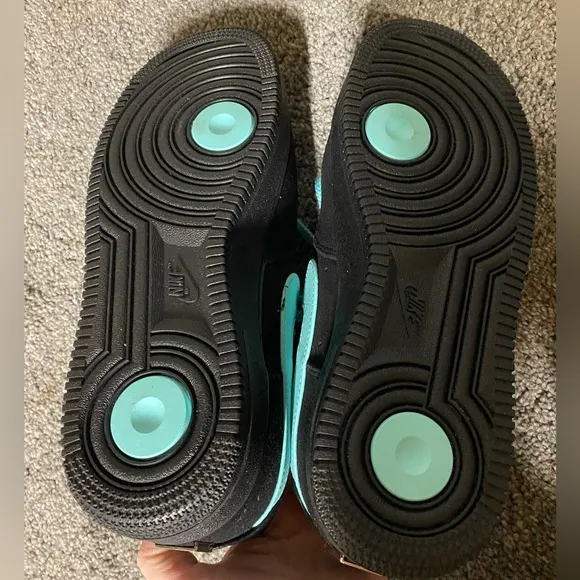 Nike Air Boys Tennis Shoes