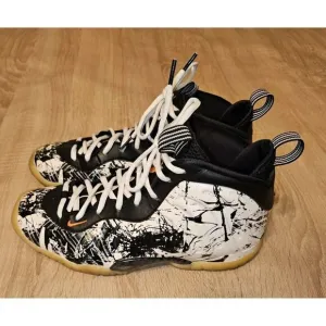 Nike Air Foamposite One Boys Size 7Y Black Athletic Shoes Sneakers 644791-011