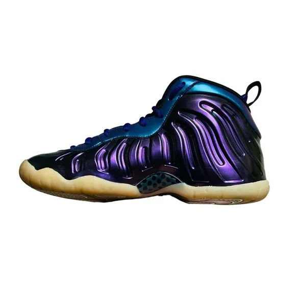 Nike Air Foamposite One Iridescent Purple Womens Size 8 Sneakers 644791-602
