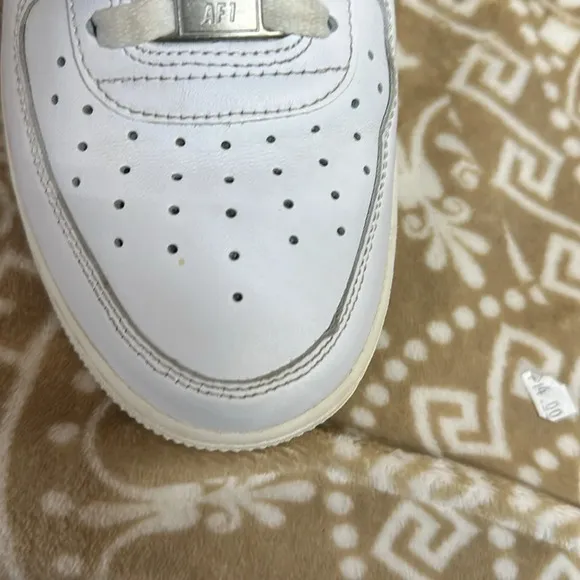Nike Air Force 1 AF1 White Mid Top Shoes -  Men’s 9.0. CW2289-111