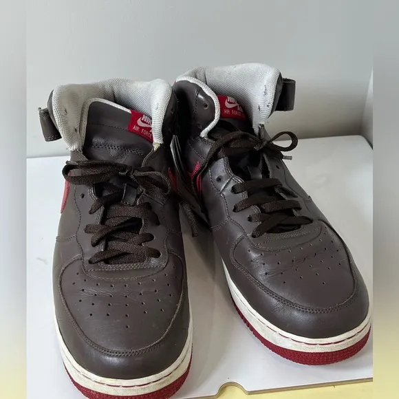 Nike Air Force One ‘07 Players Size 11 High Top Basketball Shoes Brown
