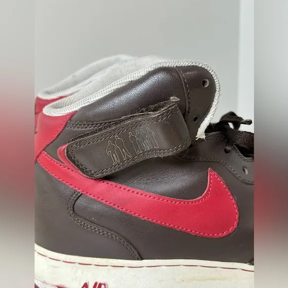 Nike Air Force One ‘07 Players Size 11 High Top Basketball Shoes Brown