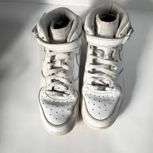 Nike Air Force One High Top SIZE Kids 7Y (or ladies 8.5)