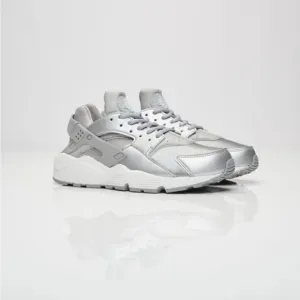Nike Air Huarache Run SE Metallic Silver Tennis Shoes Size 8.5