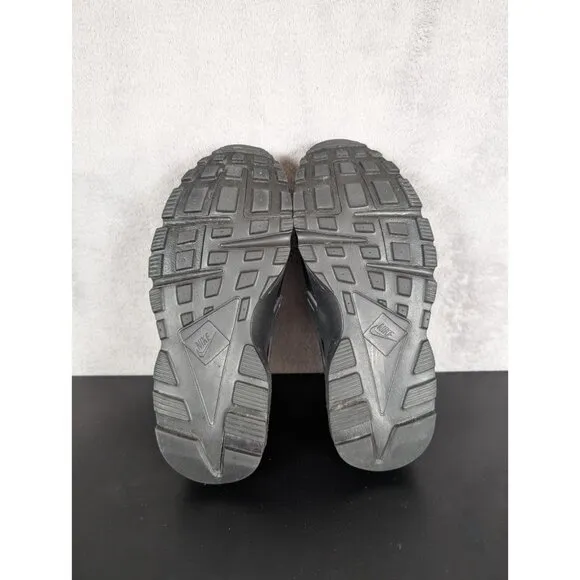 Nike Air Huarache Run Sneakers Boys Size 3.5 Youth Black Shoes Running Training