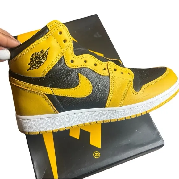 Nike Air Jordan 1 High GS Pollen, Size 5 1/2