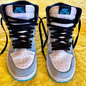 Nike Air Jordan 1 Retro High OG University Blue Sneakers Tennis Shoes