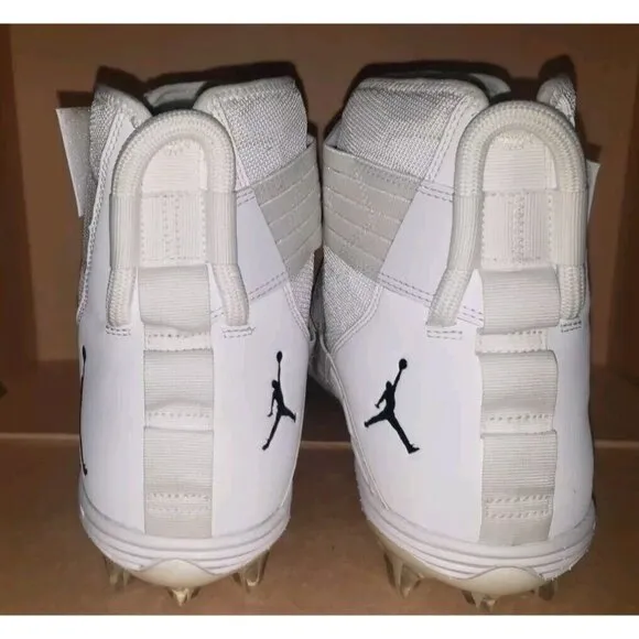 NIKE AIR JORDAN FORCE SAVAGE ELITE 2 FOOTBALL CLEATS WHITE MEN'S SIZE 16 NEW