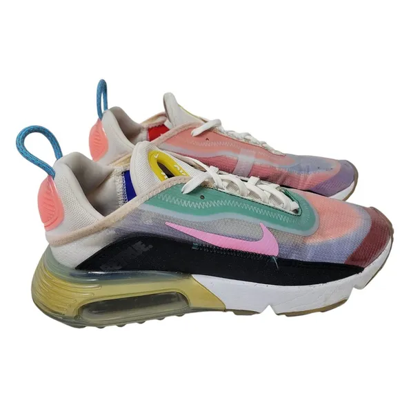 Nike Air Max 2090 BeTrue CZ4090-900 Women's. Size 8.5. Excellent Condition