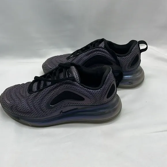 Nike Air Max 720 Black &amp; Purple 5Y Tennis Shoes Sneakers
