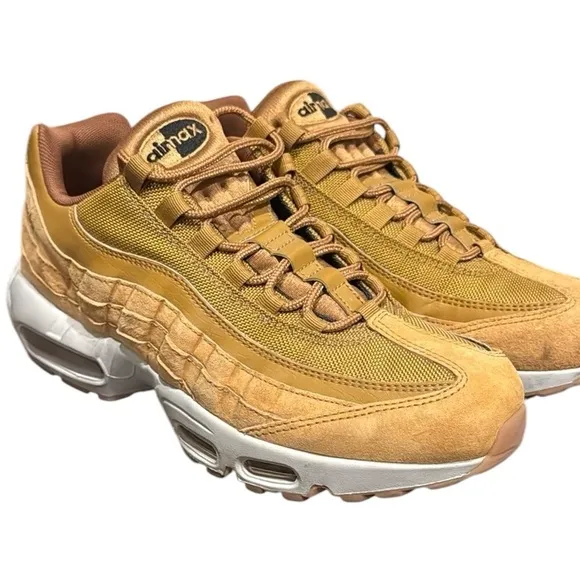 Nike Air Max 95 wheat tan sneakers, tennis shoes, runners size 9