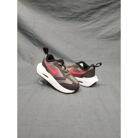 Nike Air Max Dawn Toddler's Slip-On Sneakers Gray Black Red Size 6 NEW IN BOX!
