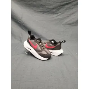 Nike Air Max Dawn Toddler's Slip-On Sneakers Gray Black Red Size 6 NEW IN BOX!