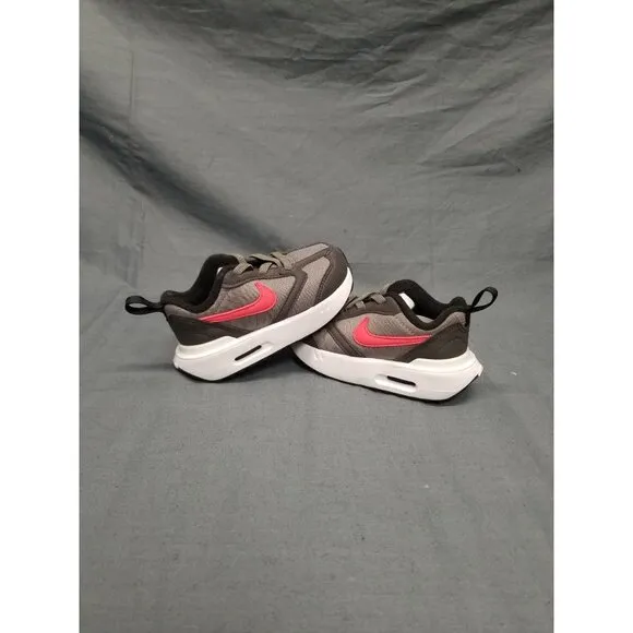 Nike Air Max Dawn Toddler's Slip-On Sneakers Gray Black Red Size 6 NEW IN BOX!