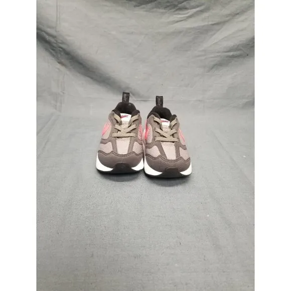 Nike Air Max Dawn Toddler's Slip-On Sneakers Gray Black Red Size 6 NEW IN BOX!