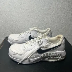 Nike Air Max Excee Sneakers Men’s Size 8 White Grey Black Tennis Shoes