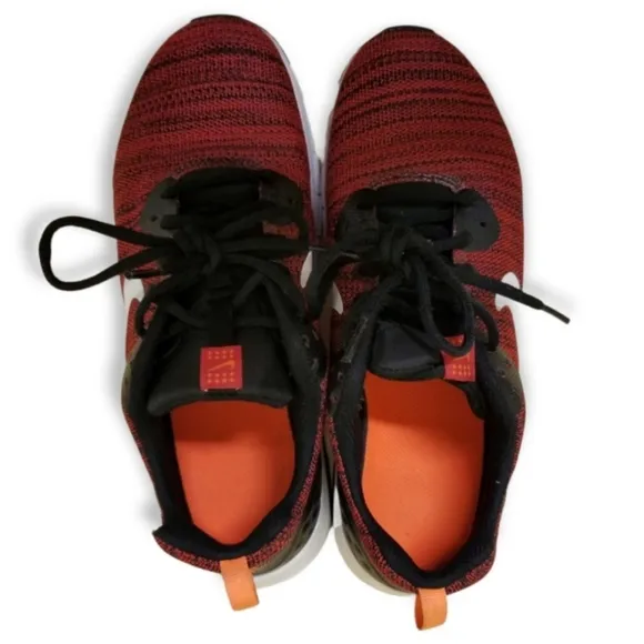 Nike Air Max Motion Training Shoe Low Red and Black Unisex Children's Size 7Y
