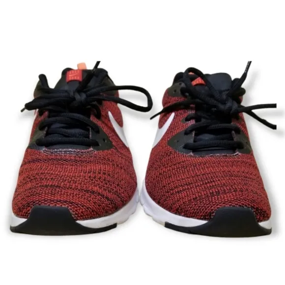 Nike Air Max Motion Training Shoe Low Red and Black Unisex Children's Size 7Y