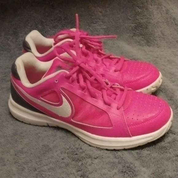 Nike Air Vapor Ace Tennis Shoes Women’s size 7.5
