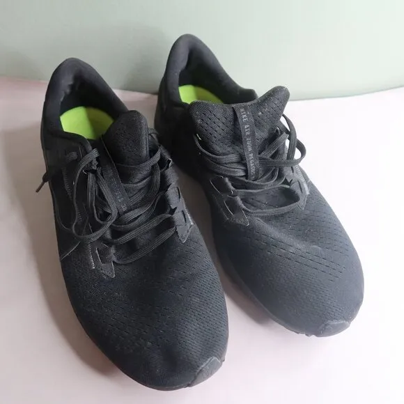 Nike Air Zoom Pegasus 38 Triple Black Road Running Shoes Men's Size 11.5