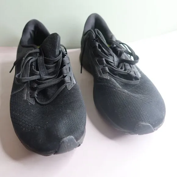 Nike Air Zoom Pegasus 38 Triple Black Road Running Shoes Men's Size 11.5