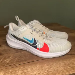Nike Air Zoom Pegasus 40 PROlder Kids' Road Running Shoes size 6Y /7.5 women’s