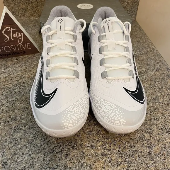Nike Alpha Huarache Elite 4 Low FD2745-100 White Baseball Cleats Men's size 9.5
