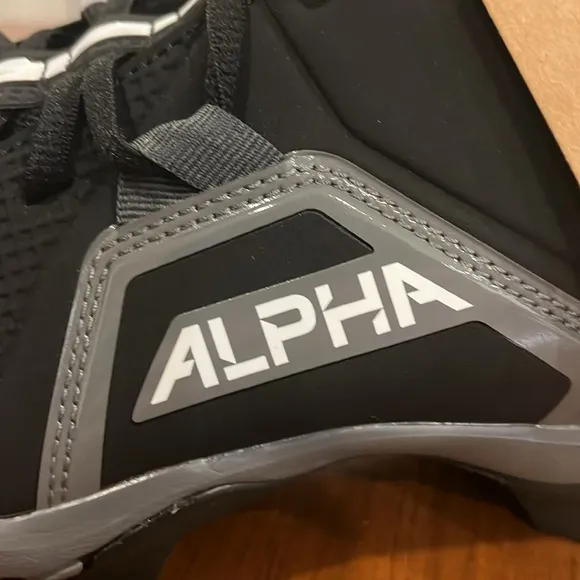 Nike Alpha Menace 3 Shark Football Cleats shoes CV0584-010 Men’s Size 11.5 Wide