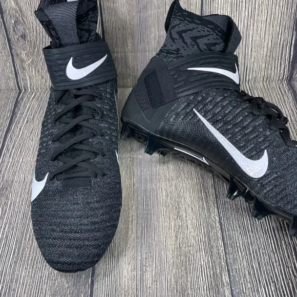 Nike Alpha Menace Elite 2 Flyknit Black/Dark Grey/White Mens 13 AO3374-001