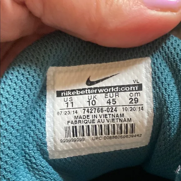 Nike Alpha Pro 2 TD Football Cleats Black, White, and Teal Size 11 NEW