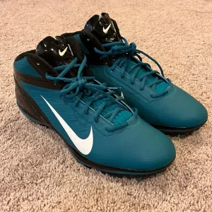 Nike Alpha Talon Elite Football cleats shoes new Eagles color 534769 415 Mens 15