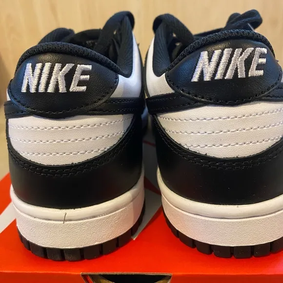 NIKE ❤️ Authentic Dunk Low Tennis Shoes- NEW