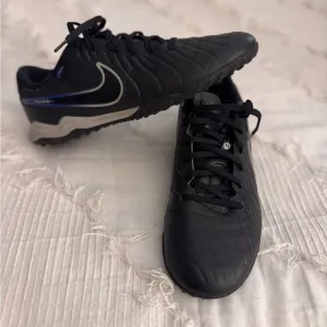 Nike Black Athletic Shoes Indoor Soccer with Knit Material and Firm Sole