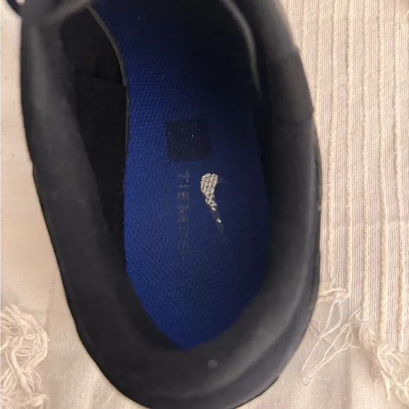Nike Black Athletic Shoes Indoor Soccer with Knit Material and Firm Sole