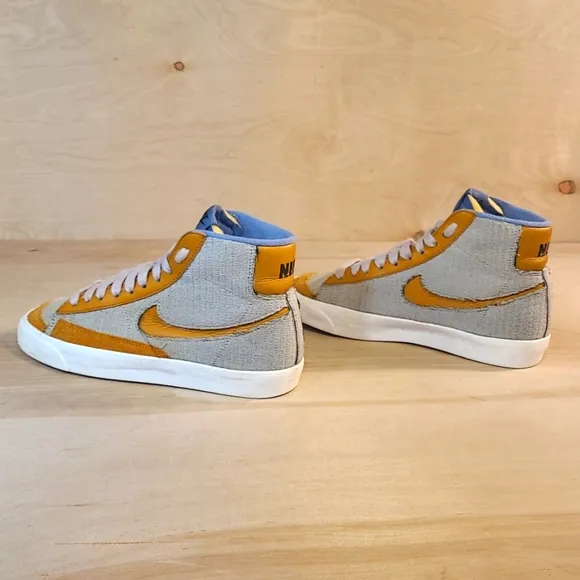 Nike Blazer 77 High-Top Corduroy Suede And Leather 5.5 Mens/7 Womens Sneakers