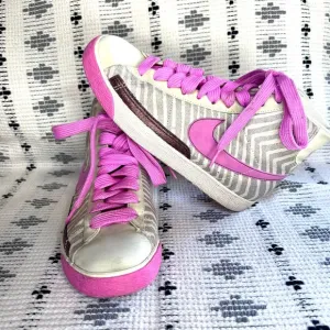 NIKE Blazer High Top Opal Rose Metallic Good, Women’s size 7