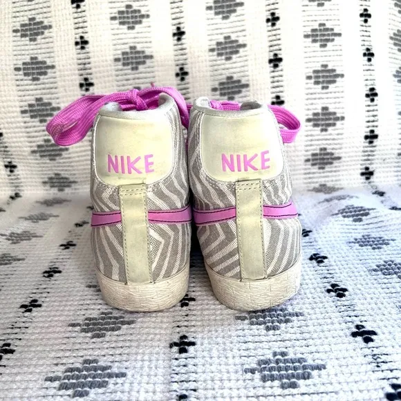 NIKE Blazer High Top Opal Rose Metallic Good, Women’s size 7