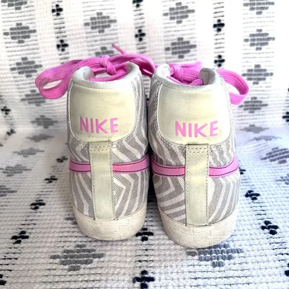 NIKE Blazer High Top Opal Rose Metallic Good, Women’s size 7