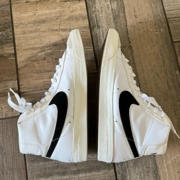 Nike Blazer Mid '77 Vintage Men's Shoes size 10